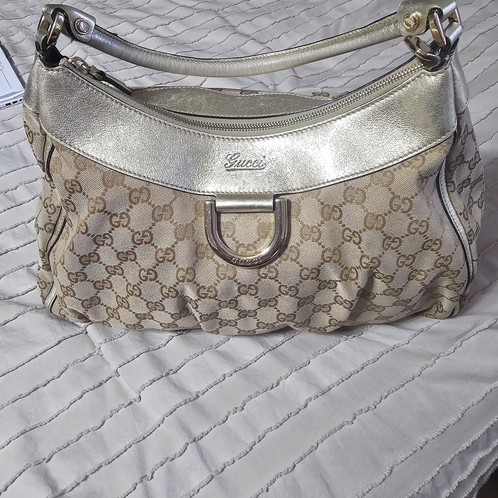 Gucci Abbey Shoulder Bag - Picture 11 of 13